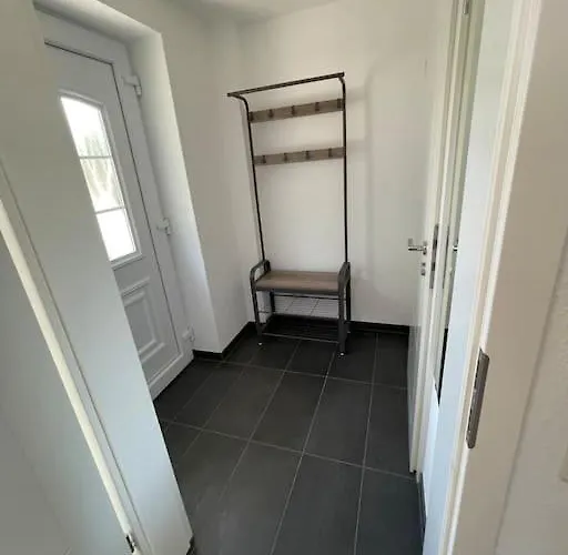 Bueschem Wohlfuehlparadies 公寓 *